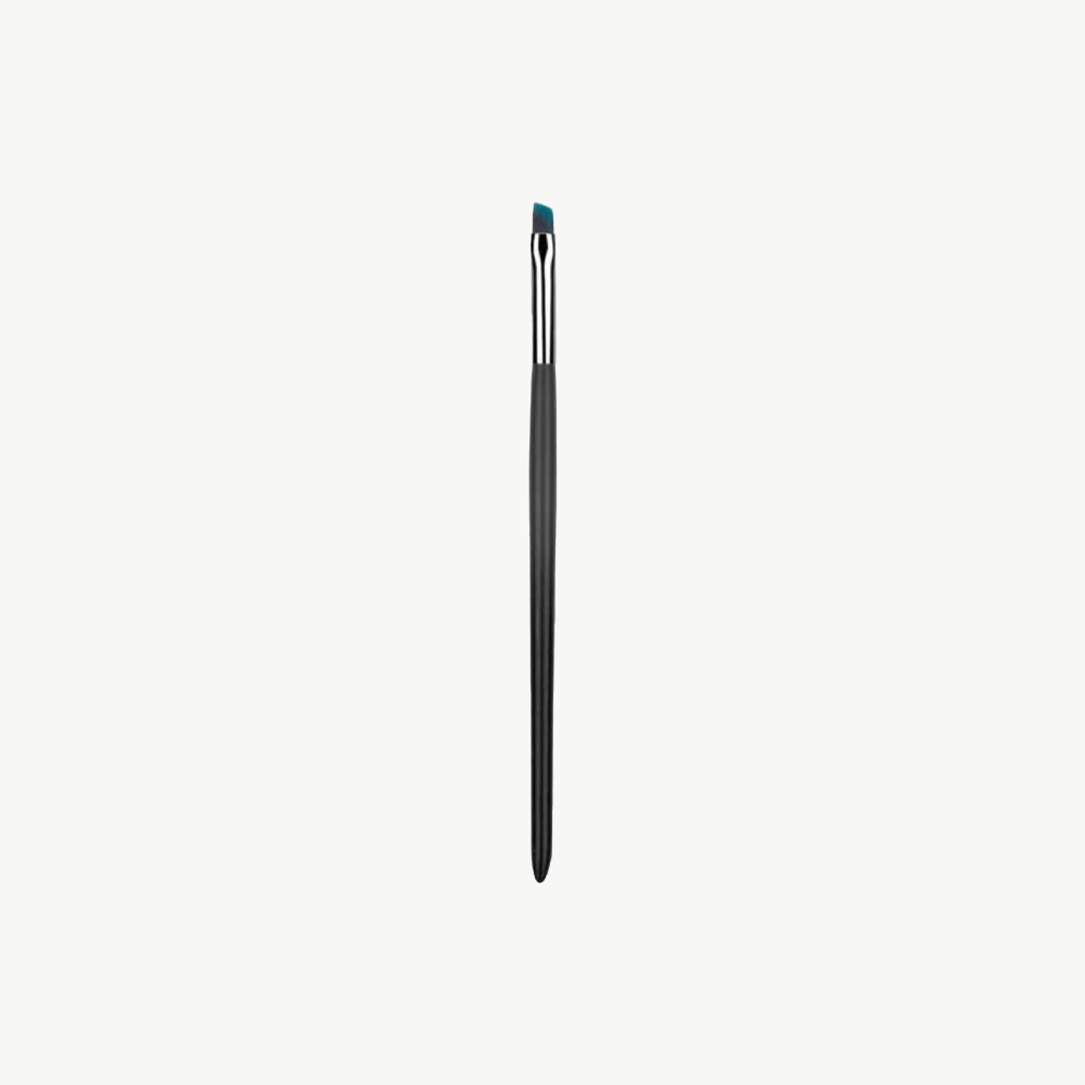 Siyah Eyeliner ve Kaş Fırçası